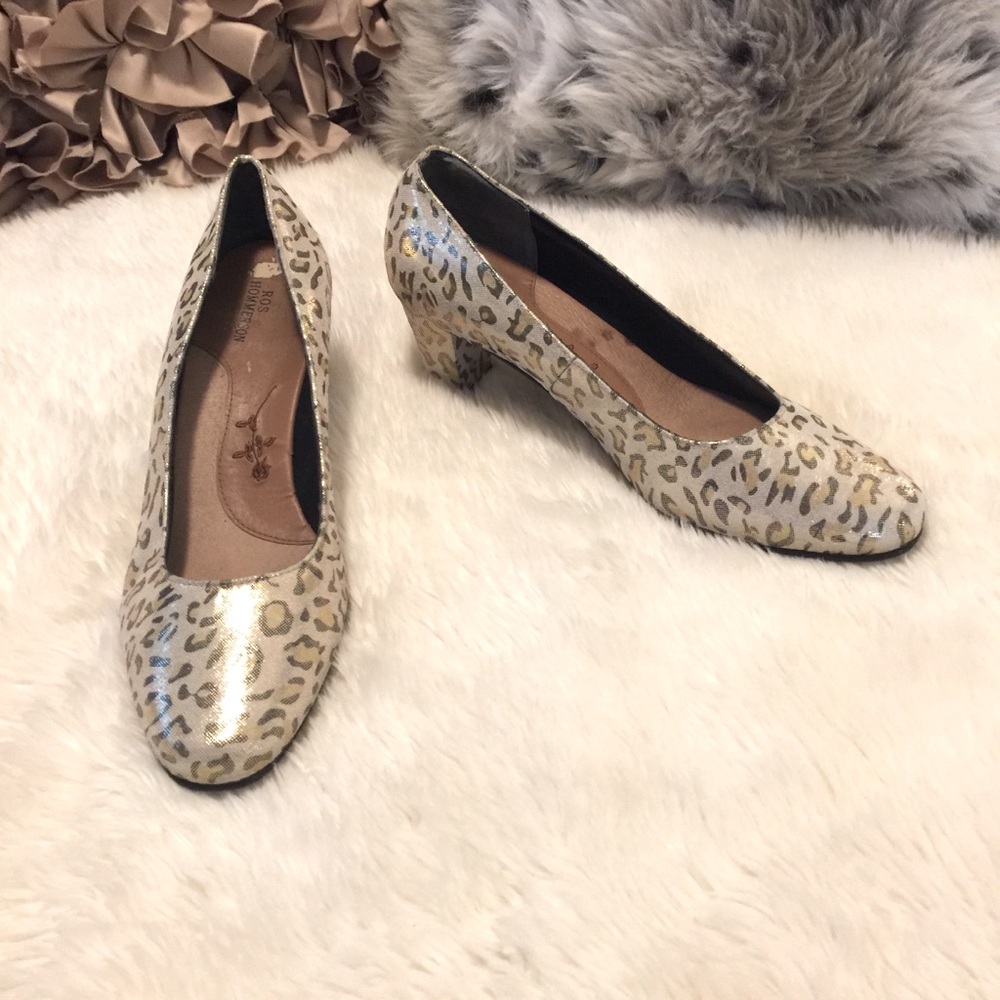 Ros  Hommerson  Leather Heel Cheetah Print Pumps